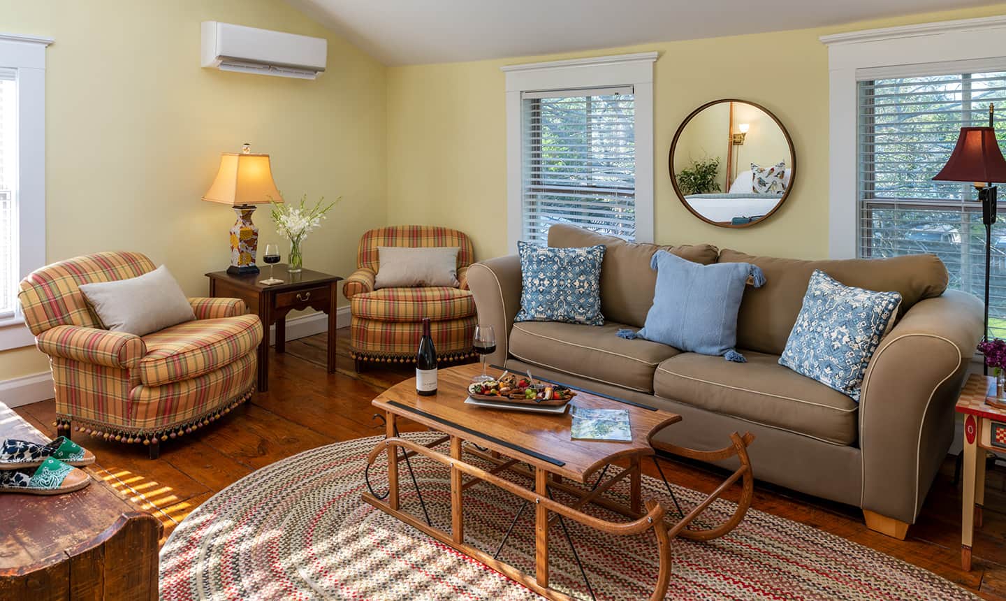 Couch and two chairs in Albemarle Suite with sleigh coffee table