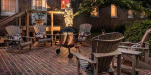 Fire pit in the courtyard of Inner Banks Inn